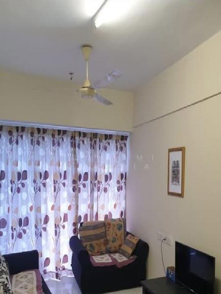 Kediaman Servis untuk Dijual di 38 Bidara Condominium - Zulhilmi Zakaria - Living Room - PropertyGuru.com.my