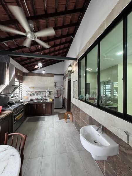 Rumah Teres 2-Tingkat untuk Dijual di Meru Desa Park (Chemor) - Joseph Wong - Kitchen - PropertyGuru.com.my