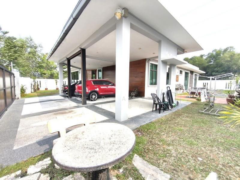 Bungalow House for Sale in Taman Pj Perdana (Paroi) - Mohd Aizat Saiful Bahri - Exterior - PropertyGuru.com.my