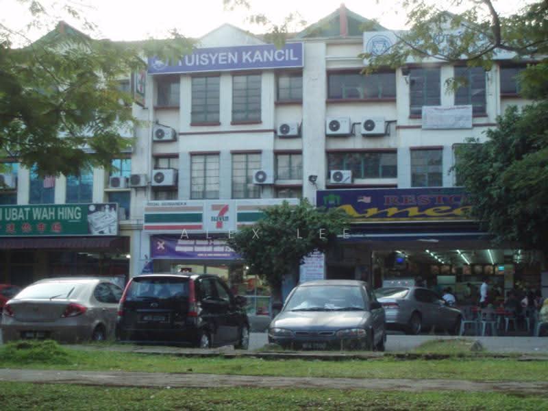 Apartment for Sale at Pangsapuri Sri Kemuning - Alex Lee - Near Amenities - PropertyGuru.com.my