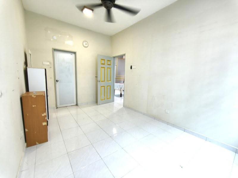 Apartment for Sale at Bukit Citra Residensi - Mohd Aizat Saiful Bahri - Living Room - PropertyGuru.com.my