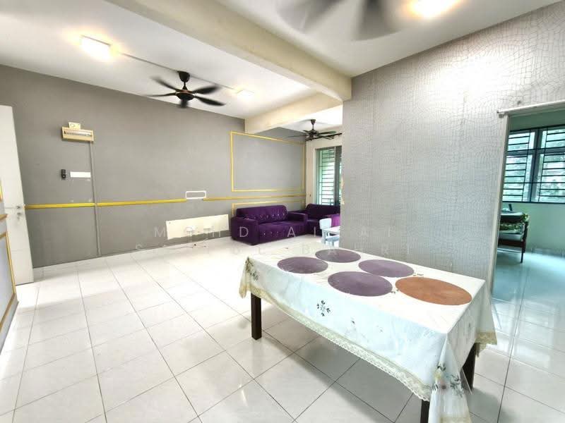 Apartment for Sale at Bukit Citra Residensi - Mohd Aizat Saiful Bahri - Living Room - PropertyGuru.com.my