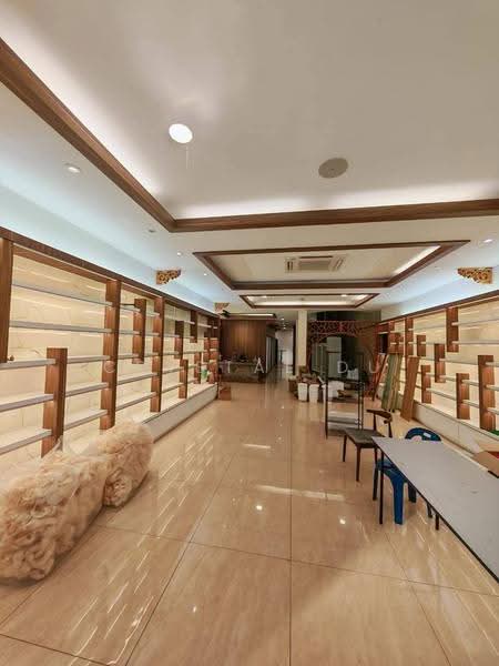 Shop for Rent in Taman Pelangi (Johor Bahru) - Crystal Du - Interior - PropertyGuru.com.my
