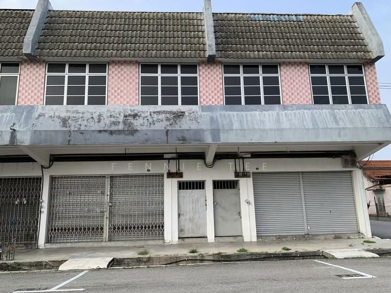 Shop / Office for Sale in Changkat Jong (Perak) - Fennie Tee - Exterior - PropertyGuru.com.my
