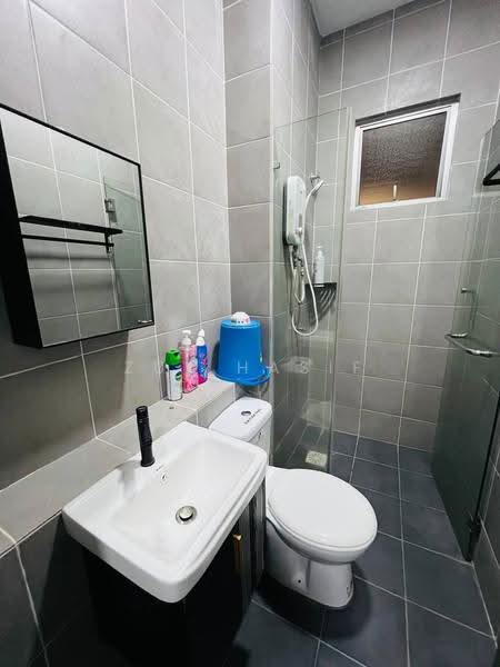 Apartment for Sale at Idaman Abadi - Zul Hasif - Bathroom - PropertyGuru.com.my