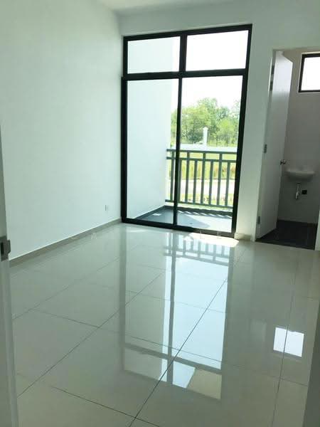 Rumah Teres 2-Tingkat untuk Dijual di Kota Masai (Pasir Gudang) - Calvin Lee - Interior - PropertyGuru.com.my