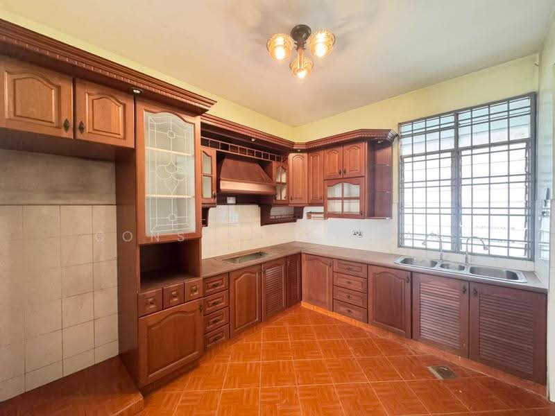 Rumah Teres untuk Disewa di Senai (Kulai) - Constance Chan - Kitchen - PropertyGuru.com.my