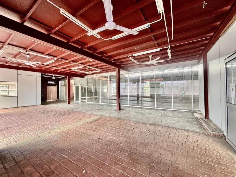 Retail Space untuk Disewa di Teluk Intan (Perak) - Fennie Tee - Interior - PropertyGuru.com.my