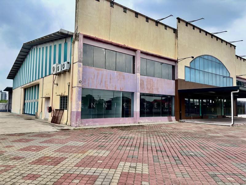 Retail Space untuk Disewa di Teluk Intan (Perak) - Fennie Tee - Exterior - PropertyGuru.com.my