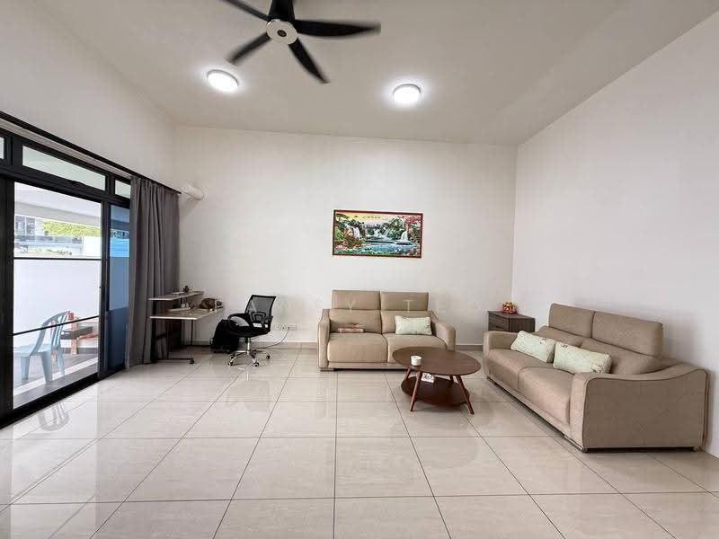 Cluster House for Sale in Horizon Hills (Iskandar Puteri (Nusajaya)) - Pansy Teo - Living Room - PropertyGuru.com.my