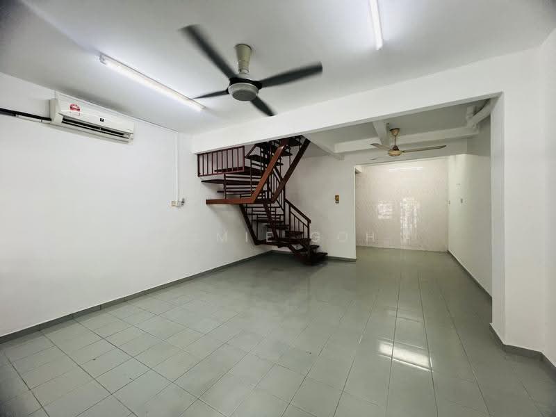 Rumah Teres 2-Tingkat untuk Dijual di Taman Merdeka (Batu Berendam) - Camie Goh - Interior - PropertyGuru.com.my