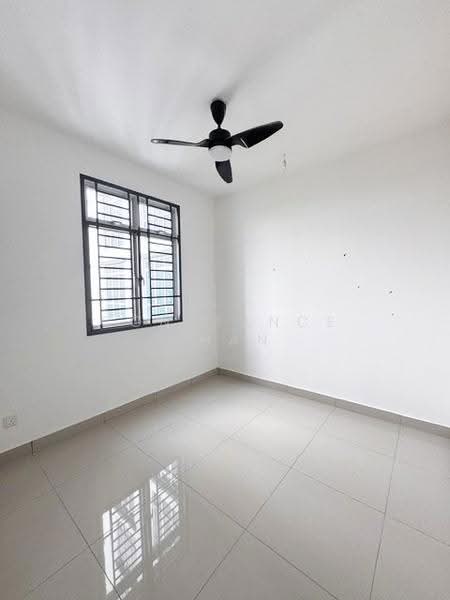Kediaman Servis untuk Dijual di D'Ambience Residences (Pangsapuri Ikatan Flora) - Constance Chan - Interior - PropertyGuru.com.my
