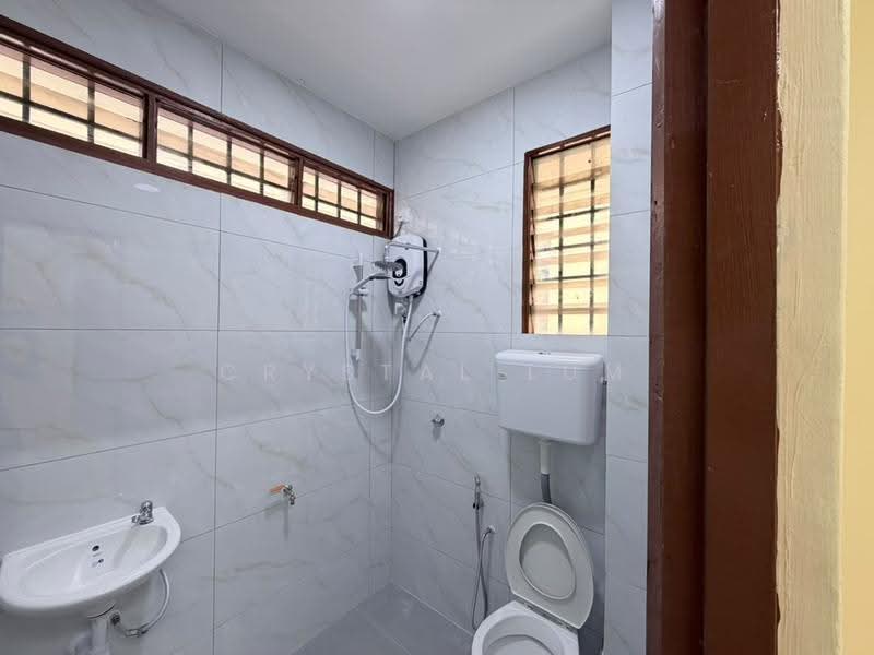 2-storey Terraced House for Rent in Bandar Menjalara (Kuala Lumpur) - Crystal Lum - Bathroom - PropertyGuru.com.my