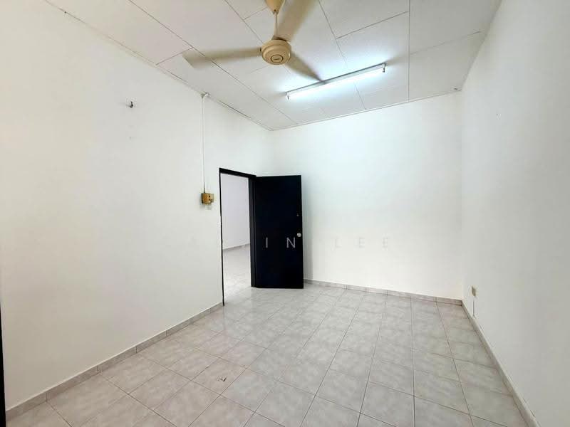 Rumah Teres 1-Tingkat untuk Dijual di Taman Daya (Johor Bahru) - Calvin Lee - Interior - PropertyGuru.com.my