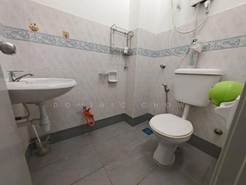 2-storey Terraced House for Rent in Taman Setia Indah (Tebrau) - Dominic Chow - Bathroom - PropertyGuru.com.my