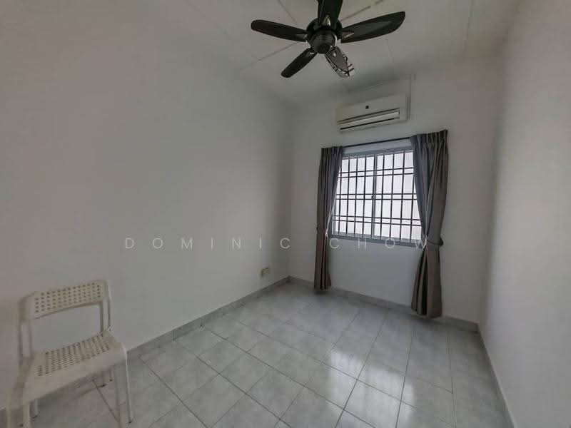 2-storey Terraced House for Rent in Taman Setia Indah (Tebrau) - Dominic Chow - Bedroom - PropertyGuru.com.my