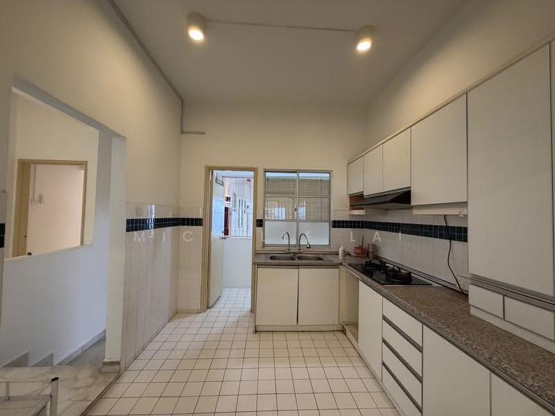 Kondominium untuk Disewa di Puncak Athenaeum - Michelle Lai - Kitchen - PropertyGuru.com.my