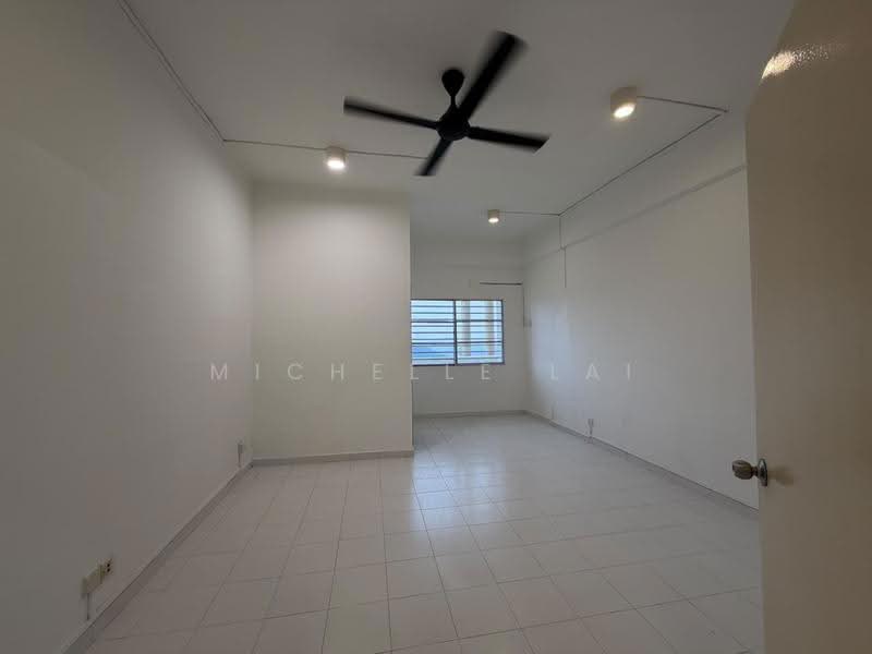 Kondominium untuk Disewa di Puncak Athenaeum - Michelle Lai - Living Room - PropertyGuru.com.my