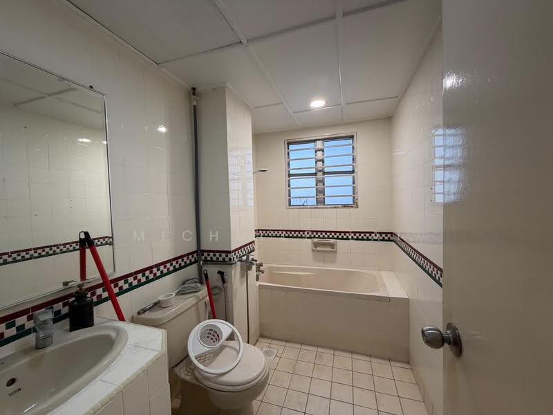 Kondominium untuk Disewa di Puncak Athenaeum - Michelle Lai - Bathroom - PropertyGuru.com.my