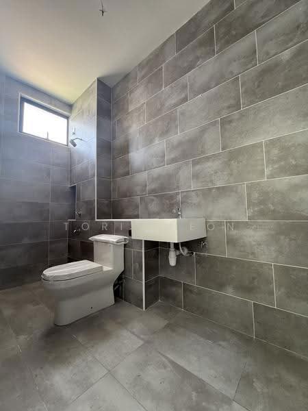 Rumah Kluster untuk Dijual di Taman Mutiara Rini (Skudai) - Tori Cheon - Bathroom - PropertyGuru.com.my
