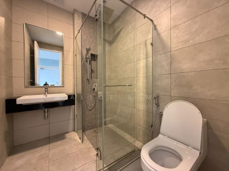 Kediaman Servis untuk Disewa di The Sentral Suites - Alice Lim - Bathroom - PropertyGuru.com.my