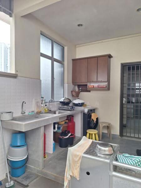 2-storey Terraced House for Sale in Bukit Gambier (Gelugor) - Bee Suan - Kitchen - PropertyGuru.com.my