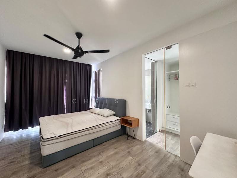 Condominium for Rent at Lakefront Residence - Chris Lee - Bedroom - PropertyGuru.com.my