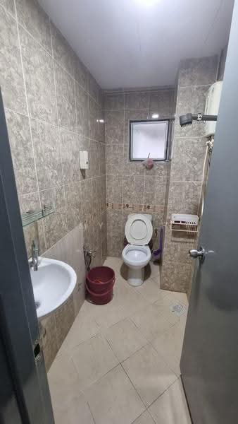 Condominium for Rent at Kepong Sentral Condominium - Amy Yap - Bathroom - PropertyGuru.com.my