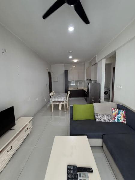 Condominium for Rent at Amberside @ Country Garden Danga Bay - Jayson Teo - Living Room - PropertyGuru.com.my