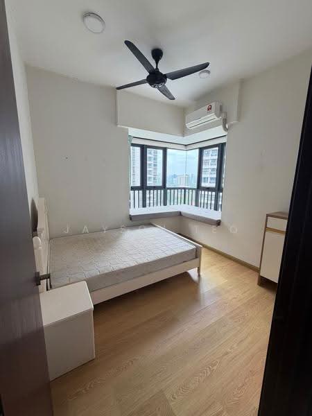 Condominium for Rent at Amberside @ Country Garden Danga Bay - Jayson Teo - Bedroom - PropertyGuru.com.my