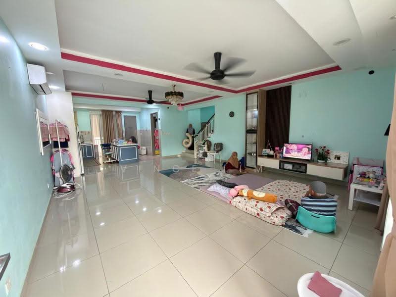 Rumah Bandar untuk Dijual di Kajang (Selangor) - Vince Lim - Living Room - PropertyGuru.com.my