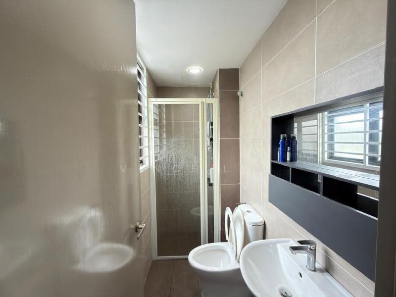 Rumah Bandar untuk Dijual di Kajang (Selangor) - Vince Lim - Bathroom - PropertyGuru.com.my