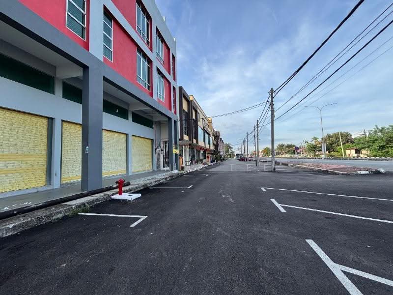Retail Space untuk Disewa di Taman Teluk Intan (Teluk Intan) - Fennie Tee - PropertyGuru.com.my