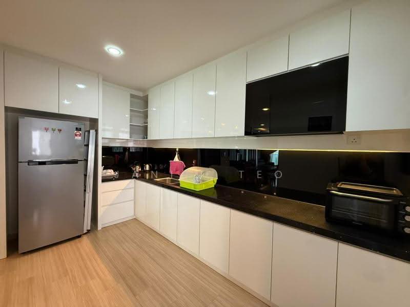 Service Residence for Sale at Sky Loft Premium Suites - Janice Teo - Kitchen - PropertyGuru.com.my