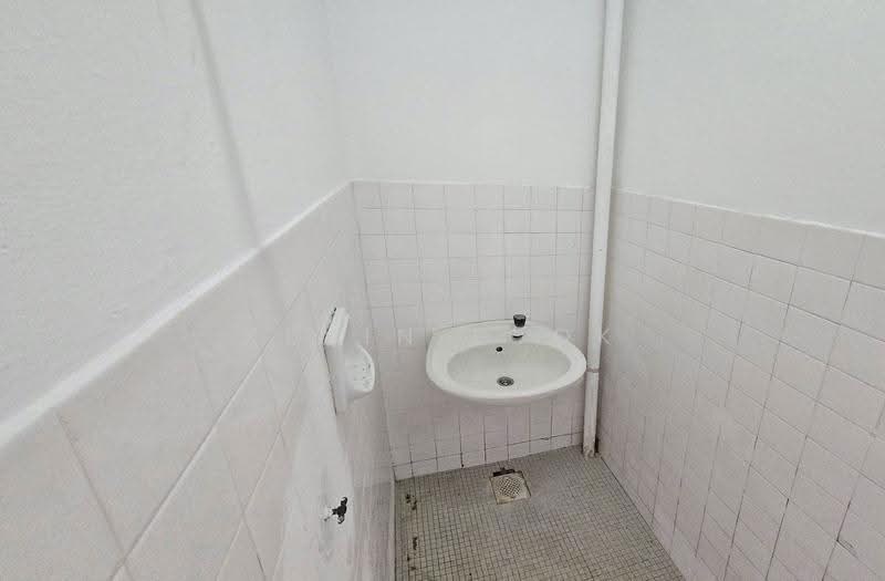 1-storey Terraced House for Sale in Taman Bunga Negara (Shah Alam) - Kevin Look - PropertyGuru.com.my