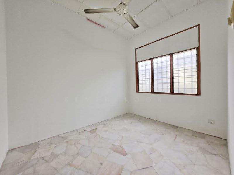 1-storey Terraced House for Sale in Taman Bunga Negara (Shah Alam) - Kevin Look - PropertyGuru.com.my