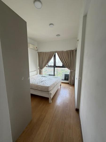 Kondominium untuk Disewa di Bay Point @ Country Garden Danga Bay - Jayson Teo - Bedroom - PropertyGuru.com.my