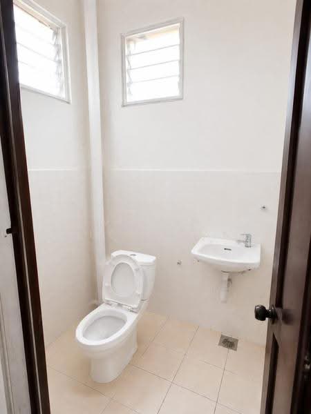 2-storey Terraced House for Sale in Taman Skudai Baru (Skudai) - Vinesh Susendran - Bathroom - PropertyGuru.com.my