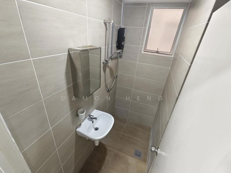 Condominium for Rent at Residensi Gembira 737 - Damon Heng - Bathroom - PropertyGuru.com.my