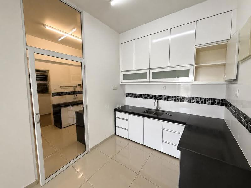 Kondominium untuk Dijual di SeventyNine Residence (79 Residence) - Yvonne Lee - Kitchen - PropertyGuru.com.my