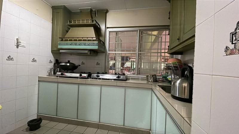 Bungalow House for Sale in Taman Bukit Tiram (Ulu Tiram) - Fion Lim - Kitchen - PropertyGuru.com.my