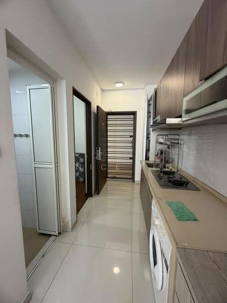 Kediaman Servis untuk Dijual di Country Garden Central Park - Janice Teo - Kitchen - PropertyGuru.com.my