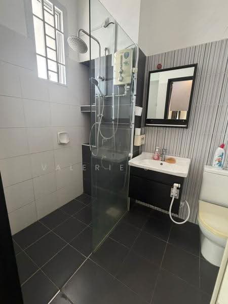 2-storey Terraced House for Rent in Setia Eco Gardens (Gelang Patah) - Valerie Saw - Bathroom - PropertyGuru.com.my