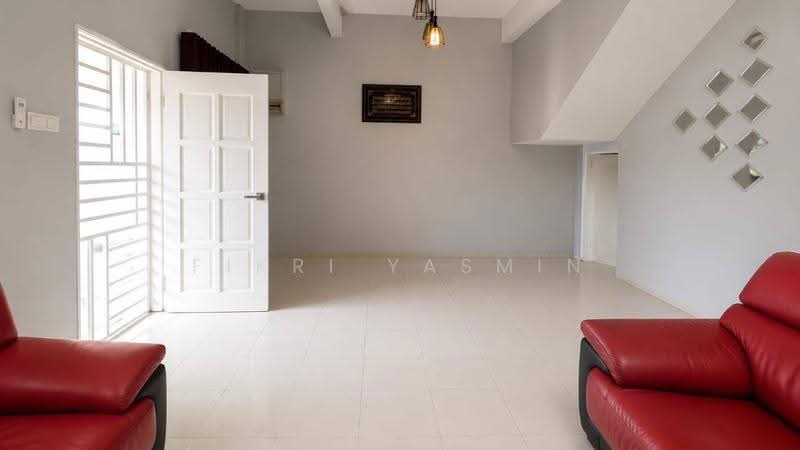 Rumah Teres 2-Tingkat untuk Dijual di Taman Salak Perdana (Dengkil) - Fikri Yasmin - Living Room - PropertyGuru.com.my