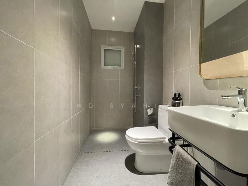 Service Residence for Sale at Tuan 2egacy - Mohd Syahidie - Bathroom - PropertyGuru.com.my