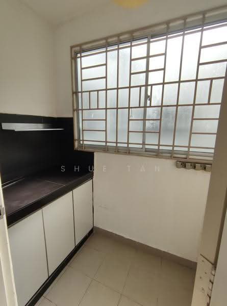 Pangsapuri untuk Disewa di Seri Baiduri - Shue Tan - Kitchen - PropertyGuru.com.my