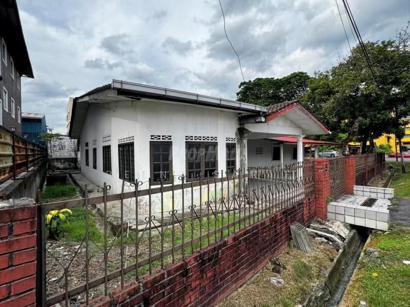 Bungalow House for Sale in Keramat (Kuala Lumpur) - Reena Sarif - Exterior - PropertyGuru.com.my