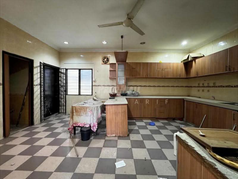 Bungalow House for Sale in Keramat (Kuala Lumpur) - Reena Sarif - Kitchen - PropertyGuru.com.my