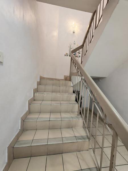 2-storey Terraced House for Sale in Taman Putra Prima (Puchong) - Kho Daniel - Corridor - PropertyGuru.com.my