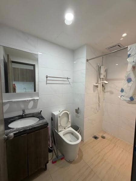 Service Residence for Rent at Country Garden Central Park - Oscar Wong - Bathroom - PropertyGuru.com.my